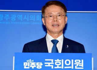 민형배, 이번엔 '국감 중 골프'…"신중치 못한 처신" 결국 사과