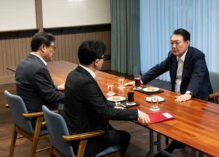 [10/23(수) 데일리안 출근길 뉴스] 대통령실이 밝힌 '윤 대통령·한 대표 81분 면담' 분위기와 내용은 등