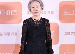 윤여정, 미국 에미상 휩쓴 '성난 사람들' 시즌2 합류