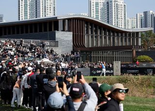 구름 갤러리에 놀란 김주형 “샷 할 때마다 응원, 감사드린다”