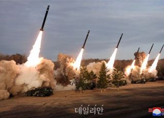 ICBM 이어 단거리 미사일 쏜 북한…군, 경고 성명