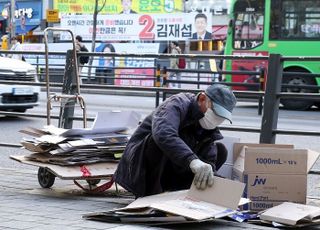 공무직이 쏘아 올린 ‘신호탄’, 민간 확산 논의 본격 [정년 연장①]