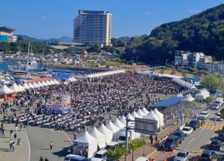 백종원, 이름 걸고 한 '통영축제' 논란에 사과했다