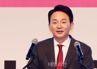 "가짜뉴스" "침소봉대"…원희룡-민주당, 명태균 '대통령실 이전 개입' 의혹 설전