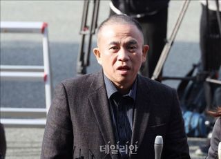 명태균 구속영장 청구서 보니…검찰 "대통령 부부와 친분 과시"