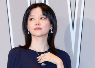 이영애, '김 여사와 친분' 언급 유튜버 상대 소송서 화해권고 거부…왜?