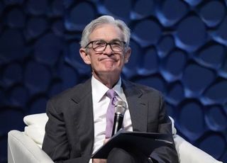 파월 의장 "금리인하, 서둘러야 할 필요 없어“