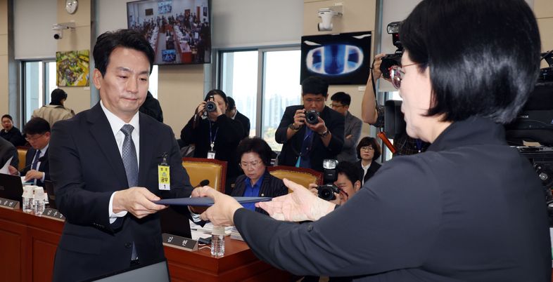 역대 최장 '사흘' 검증… 최악의 '과방위 인사청문회 행패' 일면엔?