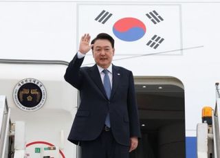 尹, APEC·G20 정상회의 마치고 귀국길…러북 규탄·한중 경제협력 강조