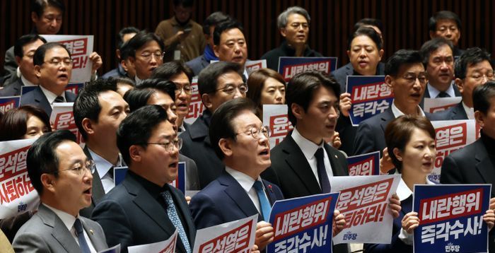 [실패한 계엄령] 민주당, 7일 '尹 탄핵안'·'김건희 특검법' 표결 동시 추진