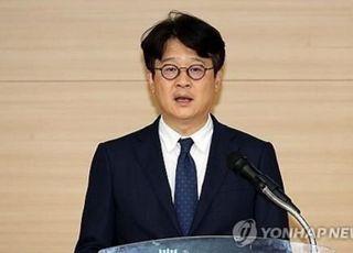 직무정지 이창수 중앙지검장 "직무대행 체제서 부장검사 역할 가장 중요"