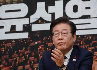 '조기 대선' 급한 이재명 "즉각 사퇴·탄핵 외엔 길이 없다"