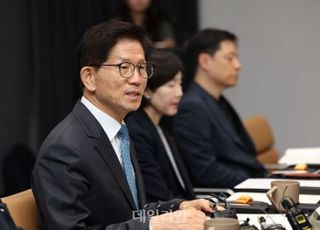 노동장관 "노동계 파업에 안전사고 우려…노사, 문제 해결 노력해달라"