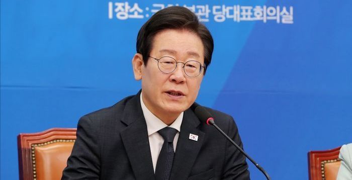 이재명 "이상민 사의 수용한 윤 대통령, 여전히 직무 행사…2선 후퇴도 사실 아냐"