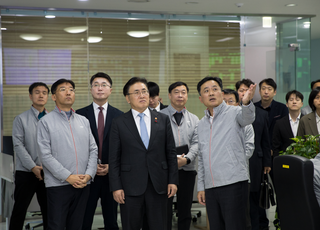 비상시국 사이버 위협 우려 확산...유상임 장관, 대응현장 점검