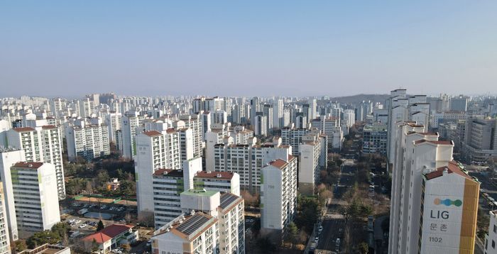 빈 땅 활용하고 기존 사업 앞당기고…실현 가능성 ‘물음표’ [이주대책]