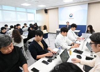 캔맥주 330㎖ 6캔까지 내년부터 면세 적용…면세점 특허수수료 50% 인하