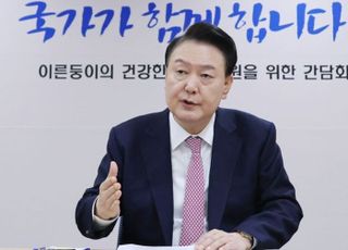 "尹, 탄핵서류 송달 효력 지적하나…심판에 악영향" [법조계에 물어보니 592]