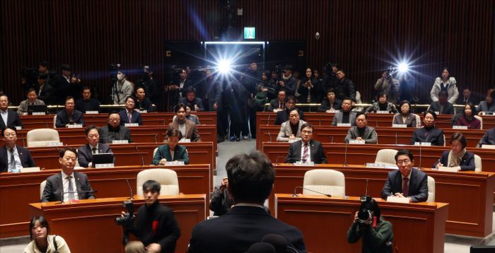 "돈 입금하라는 조폭이냐"…'한덕수 탄핵' 외치는 민주당 향한 국민의힘 일갈