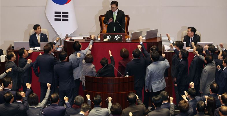 국민의힘, 한덕수 탄핵소추안 가결에 "원천 무효" 강력 반발