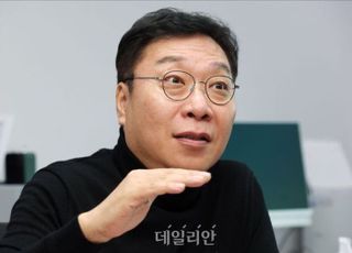 [인터뷰] 선관위 굴복시킨 정연욱…"편파적 판단 간과할 수 없었다"