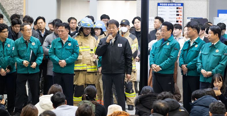 [제주공항 무안참사] 생존자 2명 외 전원사망…블랙박스, 내일 김포공항 시험분석센터 이송