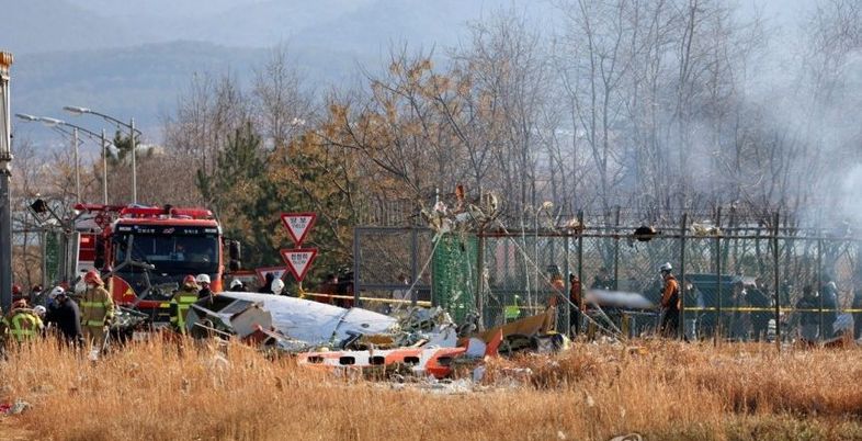 "김용현이 메시지 흘리고 블랙요원 활동하는 듯"…제주항공 참사에 음모론 난무