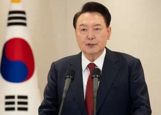 尹 측 "군사작전 하듯 영장 청구…권력자라 오히려 피해 봐"