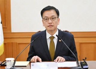 [신년사] 최상목 권한대행 "위기 이긴 기적의 해로 바꿔야"