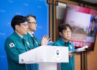 [제주항공 무안참사] 콘크리트 둔덕 의혹 계속…국토부 "전국 공항 항행안전시설 특별점검"