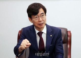 조경태, 尹관저 집결 의원들 향해 "국회의원 자격 있나"