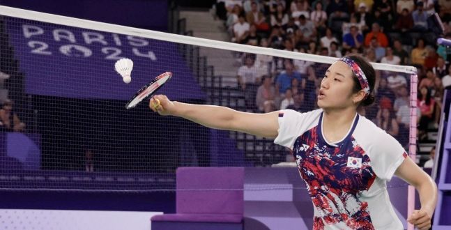 ‘첫 대회부터 우승’ 세계랭킹 1위 안세영, 2위 왕즈이 농락하며 설욕