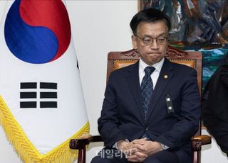 [속보] 최상목 "체포영장 국민 불안 큰 상황…폭력적 수단 절대 없어야"