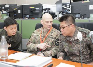 '한미동맹 이상무'…공대지 실사격 훈련 이어 대화력전 지휘소 연습