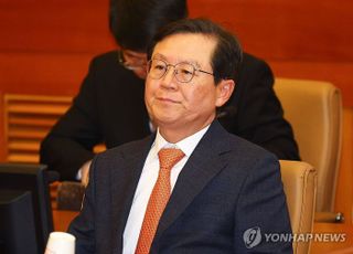 尹 측, 공수처장·국수본부장 내란 혐의로 고발