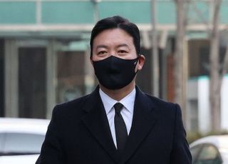 경찰 출석 김성훈 경호차장 "정당한 경호 임무 수행한 것…소임 다하지 못했다"