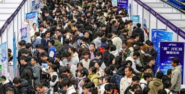 중국에 ‘오버스펙 열풍’이 거센 속사정