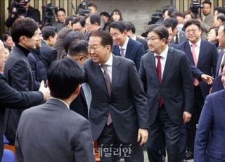 [1/21(화) 데일리안 출근길 뉴스] 커지는 尹 리스크…국민의힘, '1호 당원'과 거리두기 본격화? 등