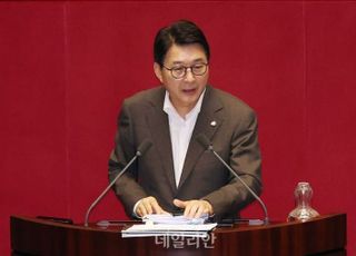 민주당, 지지율 하락하니 여론조사 검증?…국민의힘 "내로남불"