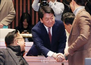 안철수, 이재명 '위헌법률심판' 고려에 "법꾸라지 넘어선 '법물장어'"