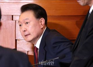 [속보] 尹대통령, 김용현 직접 신문…포고령 작성경위 물어