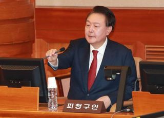 법원 "尹대통령 구속기간 연장 안 된다…검찰, 계속 수사할 이유 없어"