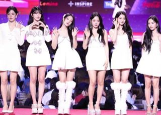 하이브 떠난 프로미스나인, 5인만 신생 어센드 이적…“팀명 사용 논의 중”