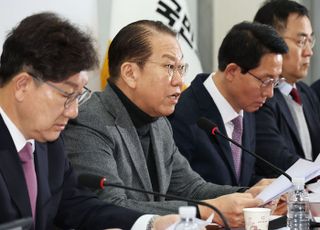 권영세 "이재명, 재판 지연 위해 尹 탄핵 서두르면 국민적 반발 불러올 것"