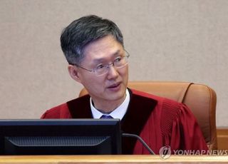 헌재 "문형배 SNS, 尹 탄핵심판과 연관성 의문…사법부 권한 침해 가능성"