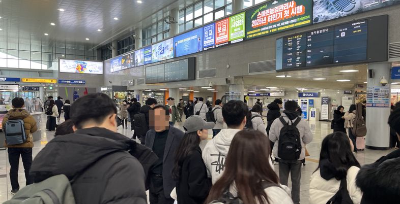 [설 민심은 ⑨] '진보 심장' 광주서도 민주당에 '쓴소리'…"무조건 정권교체긴 한디"