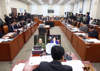 "싸가지" "선넘네" 발언까지…내란혐의 국조특위, 여야 고성 오가며 아수라장