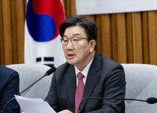 권성동 "이재명, 여론 뒷받침되면 개헌 받을 수 밖에 없을 것"