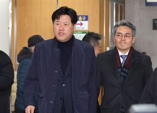 [속보] '이재명 측근' 김용, 불법자금 수수 2심도 징역 5년