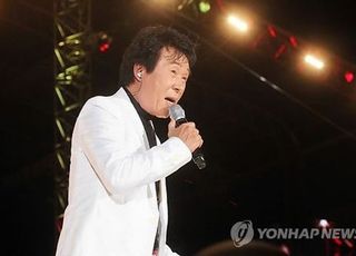 [속보] 원로 가수 송대관, 지병으로 별세 '향년 78세'